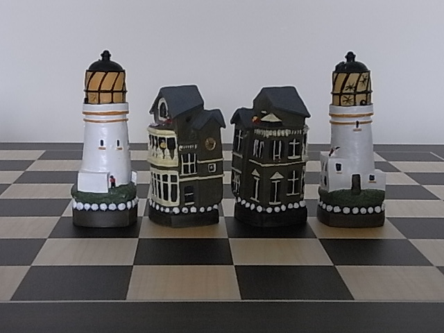 Golf Plain Theme Chess Set